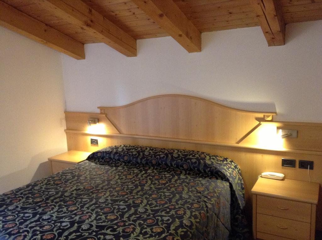 Hotel Ai Pini Виго-ди-Фасса Экстерьер фото