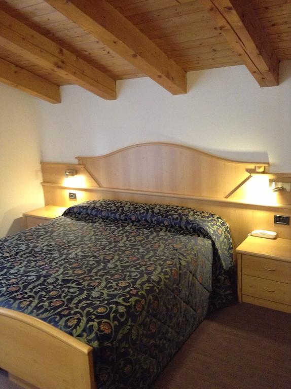 Hotel Ai Pini Виго-ди-Фасса Экстерьер фото