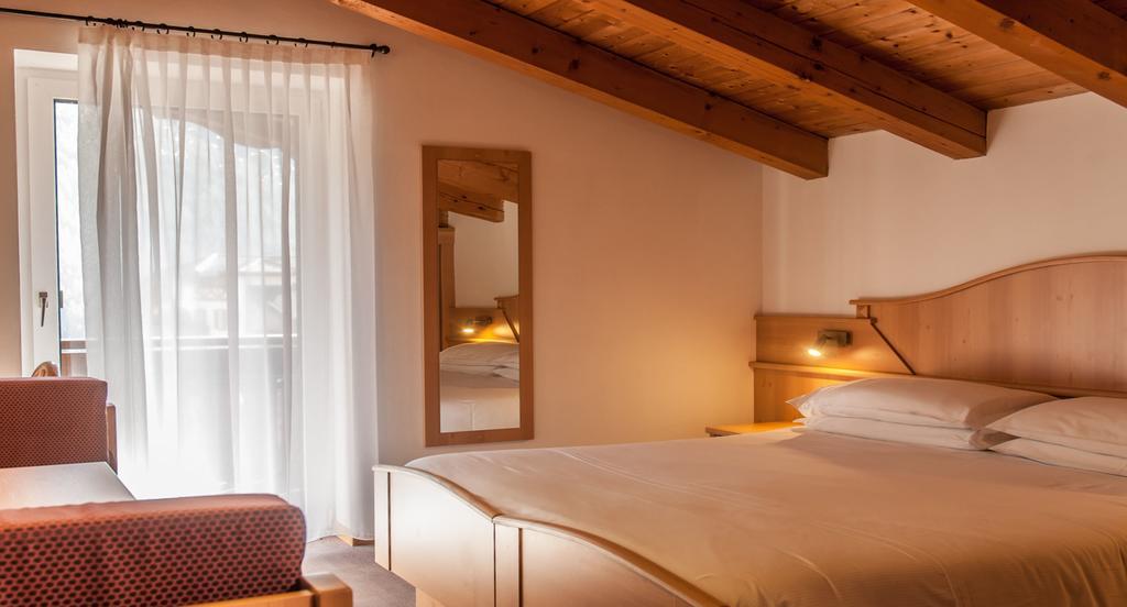 Hotel Ai Pini Виго-ди-Фасса Экстерьер фото