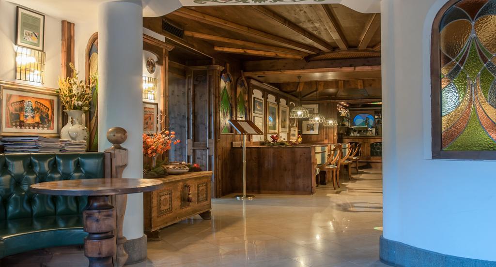 Hotel Ai Pini Виго-ди-Фасса Экстерьер фото