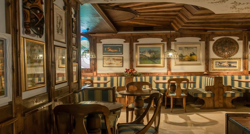 Hotel Ai Pini Виго-ди-Фасса Экстерьер фото